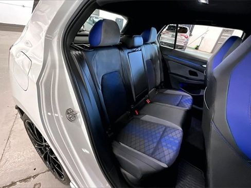 Used 2025 Volkswagen Golf R Black Edition image 25