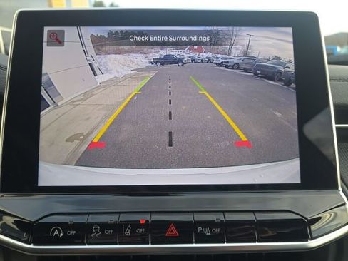 Certified 2025 Jeep Compass Limited w/ High Altitude Package image 22