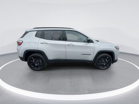 New 2026 Jeep Compass Latitude AWD/4WD image 9