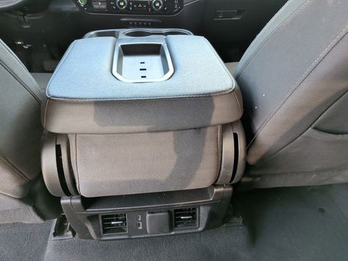 Used 2024 Chevrolet Silverado 2500 LT image 35