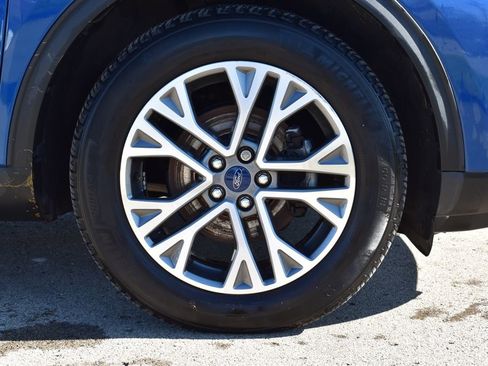 Used 2022 Ford Escape SEL image 4