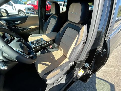 New 2025 Chevrolet Equinox ACTIV w/ Safety and Technology Package image 20