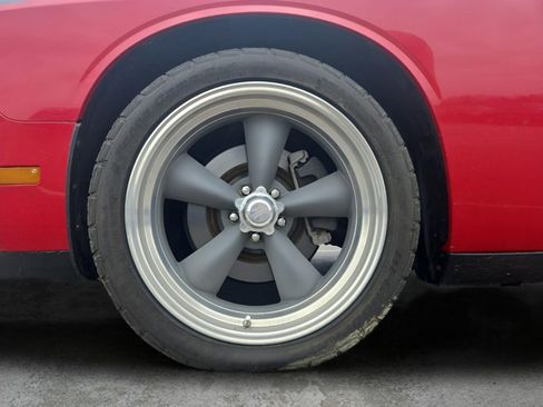 Used 2012 Dodge Challenger R/T image 8