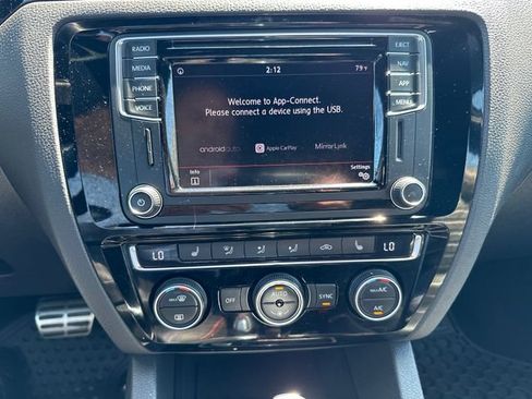 Used 2018 Volkswagen Jetta GLI FWD image 24