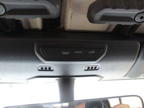 Used 2021 Jeep Gladiator Overland AWD/4WD image 24