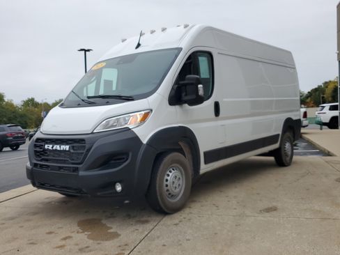 Used 2025 RAM ProMaster 2500 w/ Safety Group image 2