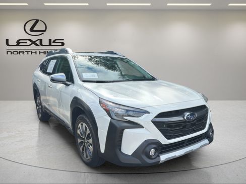 Used 2023 Subaru Outback Touring XT AWD/4WD image 4