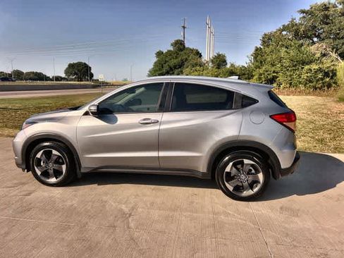 Used 2018 Honda HR-V EX-L image 4