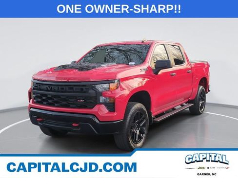 Used 2024 Chevrolet Silverado 1500 Custom Trail Boss w/ LPO, Dark Essentials Package image 1