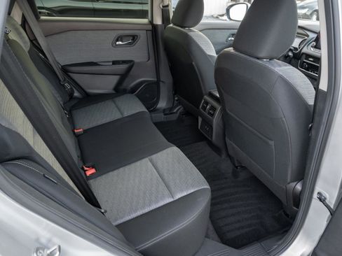 Used 2023 Nissan Rogue SV image 35