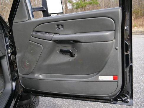 Used 2007 Chevrolet Silverado 3500 LT w/ Heavy-Duty Power Package image 35