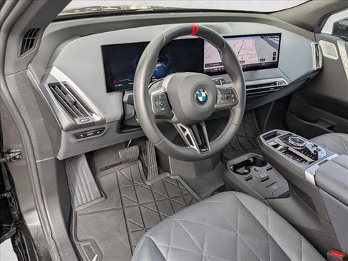 Used 2025 BMW iX M60 image 10