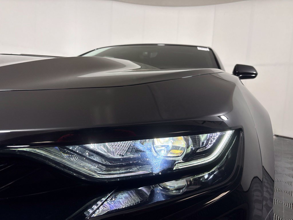Used 2020 Chevrolet Camaro SS RWD image 9