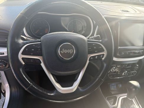 Used 2015 Jeep Cherokee Limited w/ Technology Group image 18