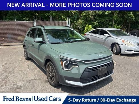 Used 2023 Kia Niro EX FWD image 3