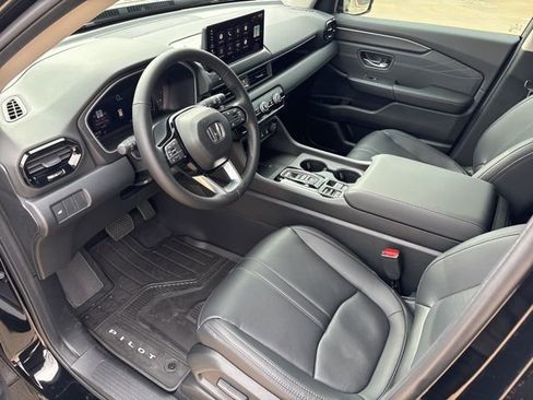 New 2026 Honda Pilot Touring image 10