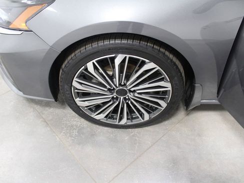 Used 2024 Nissan Altima 2.5 SL image 55