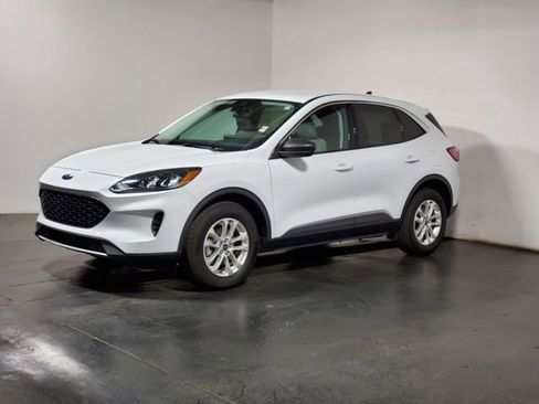 Used 2022 Ford Escape SE image 5
