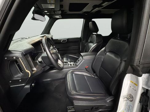 New 2025 Ford Bronco Badlands image 26