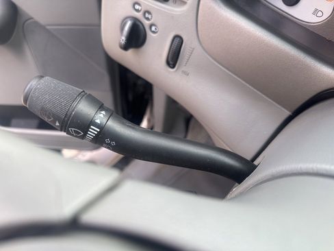 Used 2003 Ford Explorer Sport Trac XLT image 27