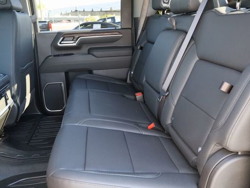New 2026 GMC Sierra 2500 SLT w/ SLT Premium Package AWD/4WD image 22