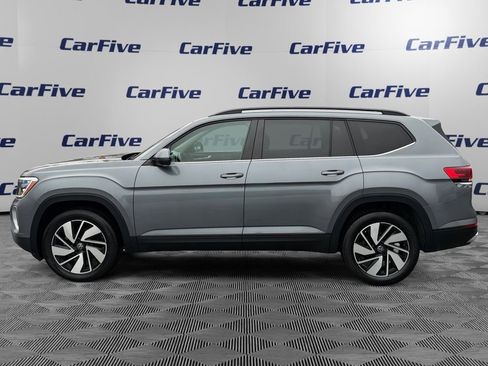 Used 2024 Volkswagen Atlas SE AWD/4WD image 2