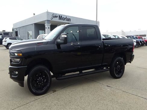 Certified 2026 RAM 2500 Big Horn AWD/4WD image 1