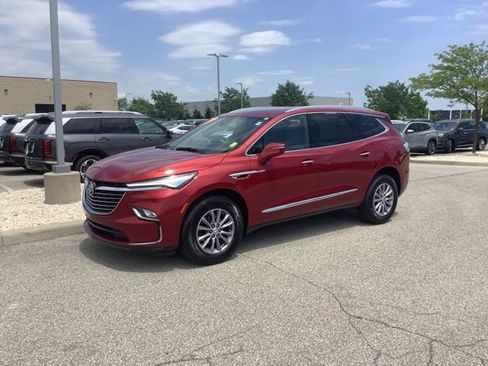 Used 2024 Buick Enclave Premium FWD image 1