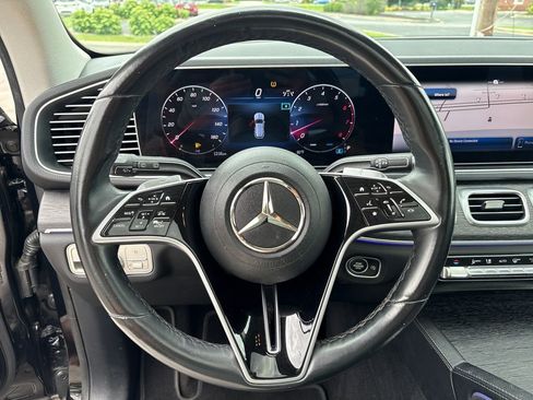 Used 2024 Mercedes-Benz GLE 450 4MATIC image 17