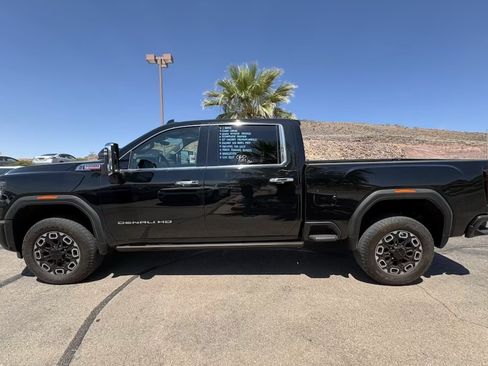 Used 2024 GMC Sierra 3500 Denali w/ Denali Reserve Package AWD/4WD image 2
