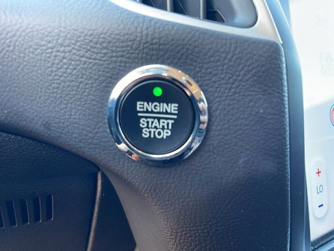 Certified 2024 Ford Edge SEL w/ Convenience Package image 23