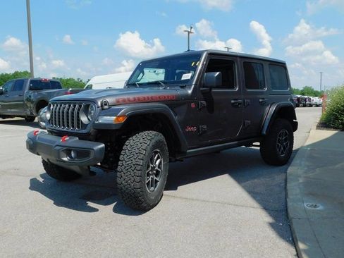 New 2025 Jeep Wrangler Unlimited Rubicon w/ Technology Group image 4