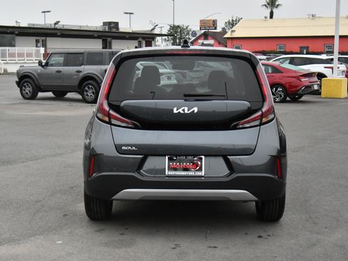 Used 2024 Kia Soul LX w/ Option Group 015 image 7
