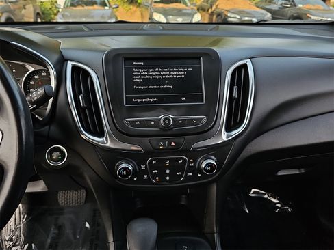 Used 2022 Chevrolet Equinox LT image 20