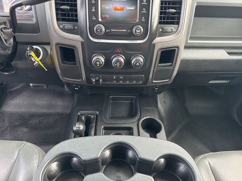 Used 2014 RAM 3500 Tradesman w/ Chrome Appearance Group image 40