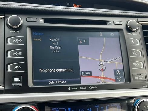 Used 2018 Toyota Highlander Limited AWD/4WD image 27