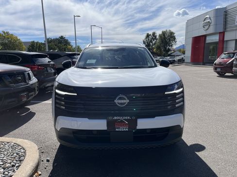 New 2026 Nissan Kicks SV w/ Cold Weather Package image 3