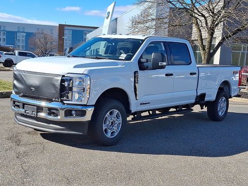 New 2026 Ford F250 XLT w/ FX4 Off-Road Package image 3