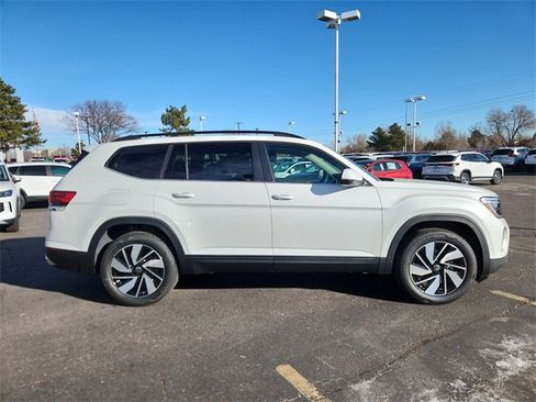 New 2026 Volkswagen Atlas SE image 2