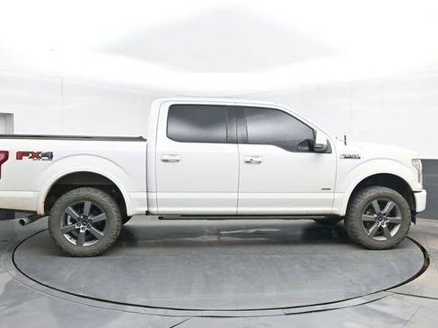 Used 2017 Ford F150 Lariat w/ Equipment Group 502A Luxury AWD/4WD image 15