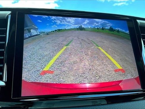 Used 2025 Chrysler Pacifica Select FWD image 14