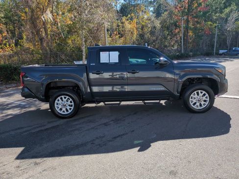 Used 2024 Toyota Tacoma SR5 image 4