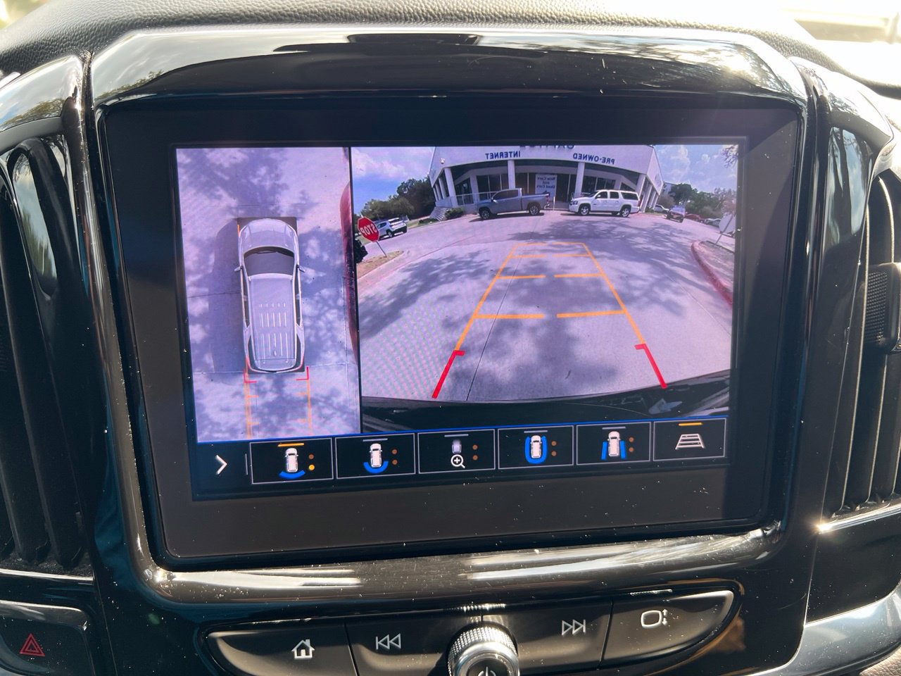 Used 2020 Chevrolet Traverse RS w/ LPO, Floor Liner Package FWD image 20