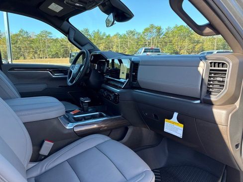 New 2026 Chevrolet Silverado 1500 LT image 10