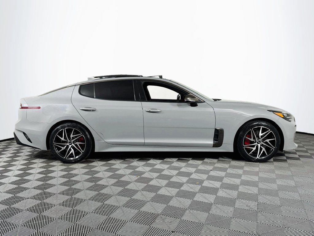 Used 2022 Kia Stinger GT-Line w/ Sun & Sound Package AWD/4WD image 8