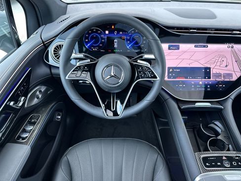 New 2026 Mercedes-Benz EQS 400 4MATIC SUV image 15