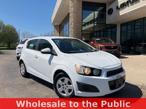 Used 2016 Chevrolet Sonic LS image 1