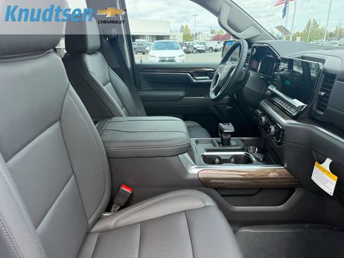 New 2026 Chevrolet Silverado 1500 LT Trail Boss AWD/4WD image 13