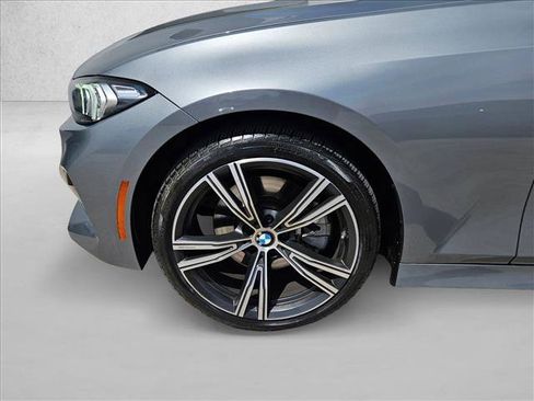 Used 2024 BMW 330i Sedan w/ Convenience Package RWD image 24