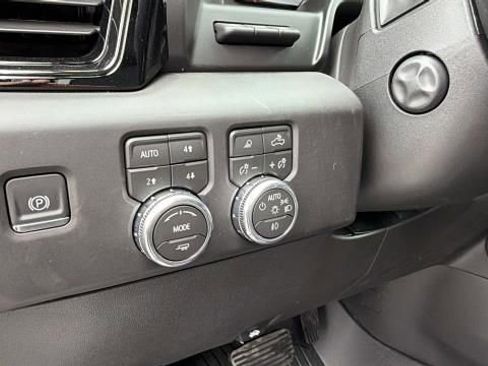 New 2026 GMC Sierra 1500 AT4 w/ AT4 Premium Package AWD/4WD image 14